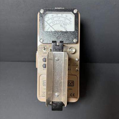 LOT 113: Ludlum Measurements 14C General Purpose Ratemeter & Model 44-9 Probe