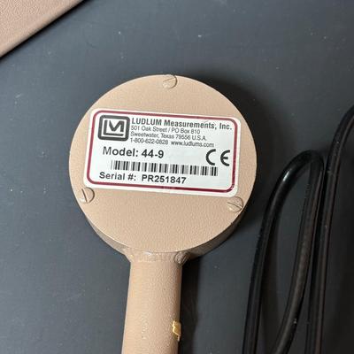 LOT 113: Ludlum Measurements 14C General Purpose Ratemeter & Model 44-9 Probe