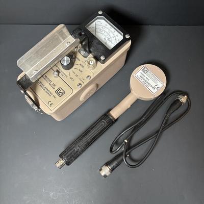 LOT 113: Ludlum Measurements 14C General Purpose Ratemeter & Model 44-9 Probe