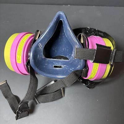 LOT 114: Wilson Model T08P100 Respirator & Coleman Micro Quad LED Battery Lantern