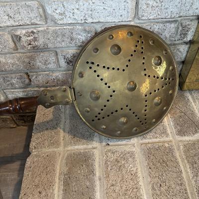 LOT 119: Vintage Copper & Brass Bed Warmer