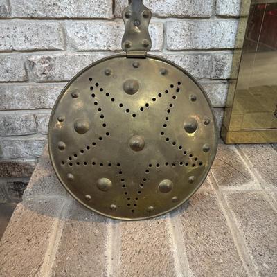 LOT 119: Vintage Copper & Brass Bed Warmer