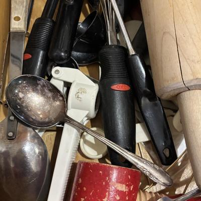 LOT 124: Mikasa Flatware & Kitchen Gadget Drawer Cleanout