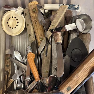 LOT 125: Kitchen Collection of Flatware, Gadgets, Serving Ware, and More