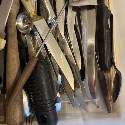 LOT 125: Kitchen Collection of Flatware, Gadgets, Serving Ware, and More