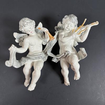LOT 130: Vintage Simonett Italy Depose Figures: Hanging Musical Angel/Cherubs