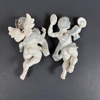 LOT 130: Vintage Simonett Italy Depose Figures: Hanging Musical Angel/Cherubs