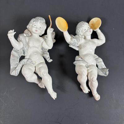 LOT 130: Vintage Simonett Italy Depose Figures: Hanging Musical Angel/Cherubs
