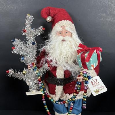 LOT 131: Home Decor Santa Collection