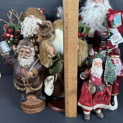 LOT 131: Home Decor Santa Collection
