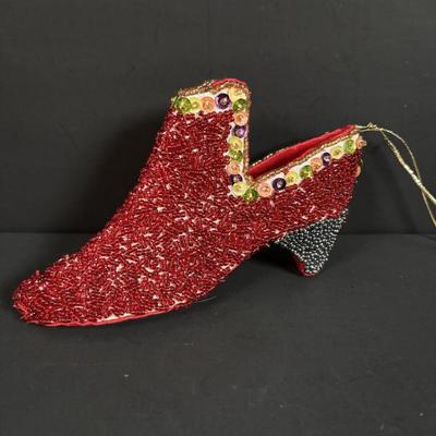 LOT 133: Holiday Ornament Collection: Vintage Pushpins, Beaded Slippers, Tassels
