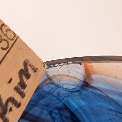 LOT 139: Makora Art Glass Bowl & Signed Deeble Etched Glass Bowl