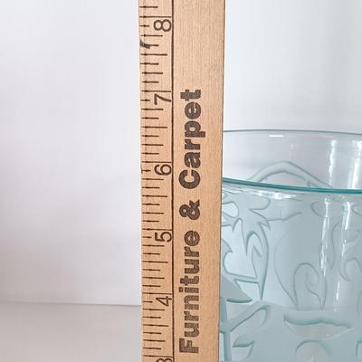 LOT 139: Makora Art Glass Bowl & Signed Deeble Etched Glass Bowl