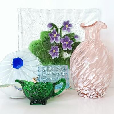 LOT 142: Lefton China Trinket Dish, Fused Art Glass Plate, Pink Ruffle Top Vase & More