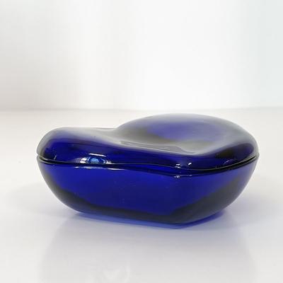 LOT 143: Eldreth Pottery Studio Stoneware Crock with Blue Glass Heart Trinket Box