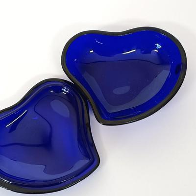 LOT 143: Eldreth Pottery Studio Stoneware Crock with Blue Glass Heart Trinket Box