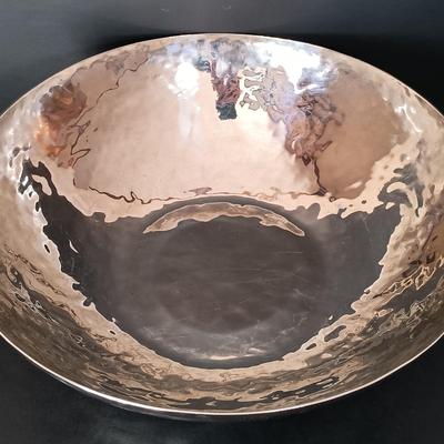 LOT 146: Mary Jurek Designs Luna Bowl and Valencia Salad Server Utensils