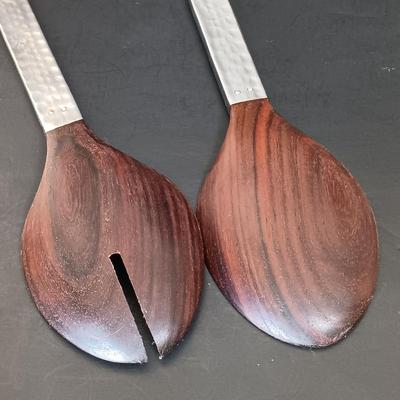 LOT 146: Mary Jurek Designs Luna Bowl and Valencia Salad Server Utensils