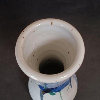 LOT 150: Williamsburg Pottery Vase, Jamestown Pottery Dish, Pottery Wall Pocket & More