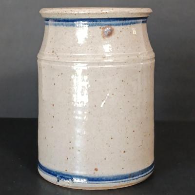 LOT 150: Williamsburg Pottery Vase, Jamestown Pottery Dish, Pottery Wall Pocket & More