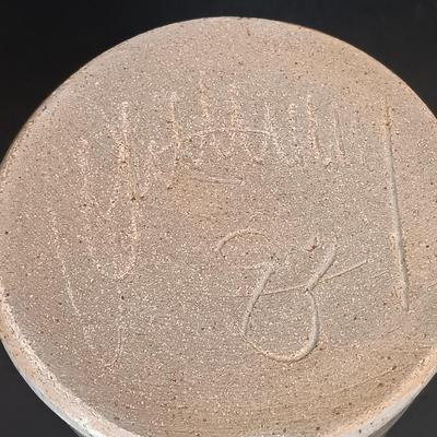 LOT 150: Williamsburg Pottery Vase, Jamestown Pottery Dish, Pottery Wall Pocket & More