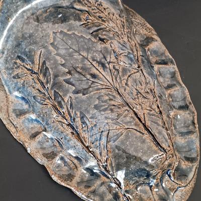 LOT 150: Williamsburg Pottery Vase, Jamestown Pottery Dish, Pottery Wall Pocket & More