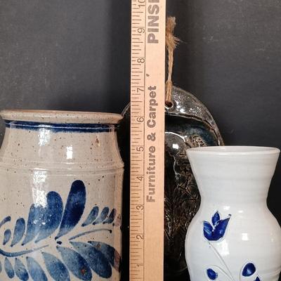 LOT 150: Williamsburg Pottery Vase, Jamestown Pottery Dish, Pottery Wall Pocket & More