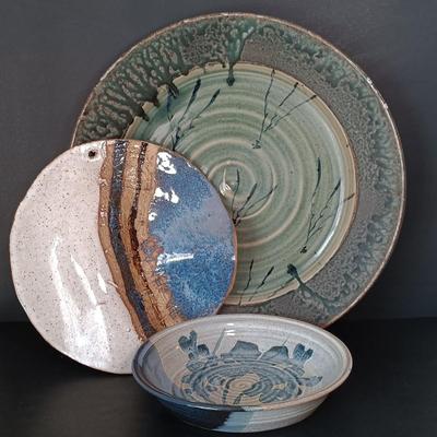 LOT 151: Davis Signed Spiral Art Plate, Signed Stoneware Dish & Signed Pottery Wall Art
