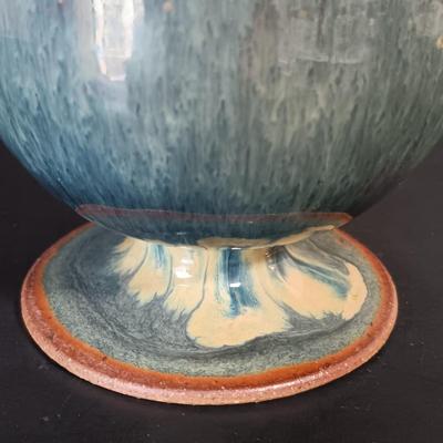 LOT 152: Bill Campbell Studios Signed Spiral Bowl, Rhoda Signed Art Plate & More