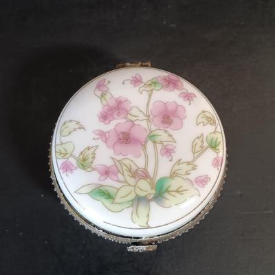 LOT 155: Lefton China Egg Cups, Limoges Art Plates, Lefton Art Pitcher & More