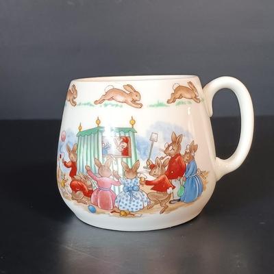 LOT 156: Arklow Ironstone Bo Peep Mug and Egg Cup with Lefton China Plate, Nippon Mini Lidded Dish & More