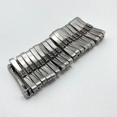 LOT 191: Vintage Eye Catching Bracelets - Weiss, Kiam Family and More