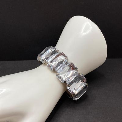 LOT 191: Vintage Eye Catching Bracelets - Weiss, Kiam Family and More