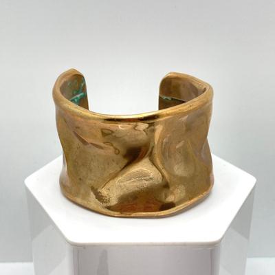 LOT 193: Vintage Bracelet Collection - Cuff, Bangle and Stretch Styles