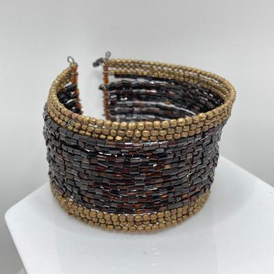 LOT 193: Vintage Bracelet Collection - Cuff, Bangle and Stretch Styles