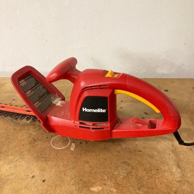 LOT 195: Toro Power Jet Leaf Blower with Power Cord, Homelite Hedge Trimmer and Shop Vac