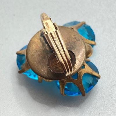 LOT 206: Vintage Jewelry Collection - Earrings, Pendants, Necklace Set and More