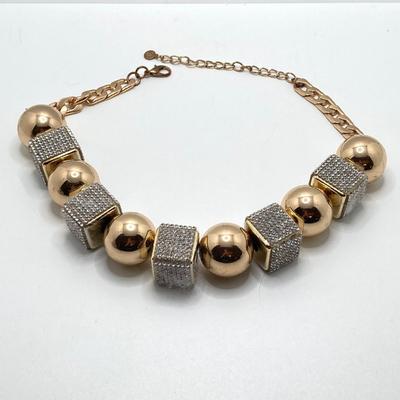 LOT 207: Awesome Collection of Christmas / Holiday Jewelry