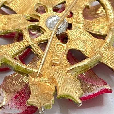 LOT 207: Awesome Collection of Christmas / Holiday Jewelry