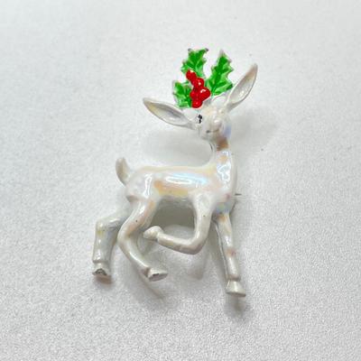 LOT 207: Awesome Collection of Christmas / Holiday Jewelry