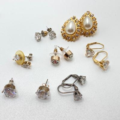 LOT 208: Vintage Pierced Earring Collection