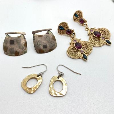 LOT 208: Vintage Pierced Earring Collection