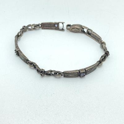 LOT 209: Collection of Vintage Bracelets / Necklaces - Sterling Included