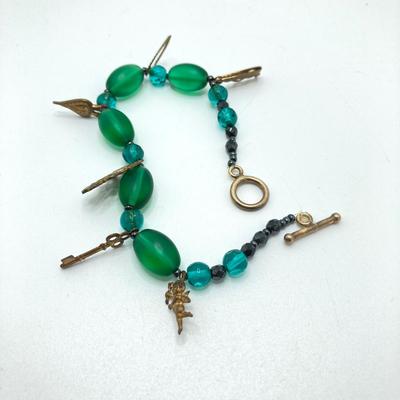 LOT 209: Collection of Vintage Bracelets / Necklaces - Sterling Included