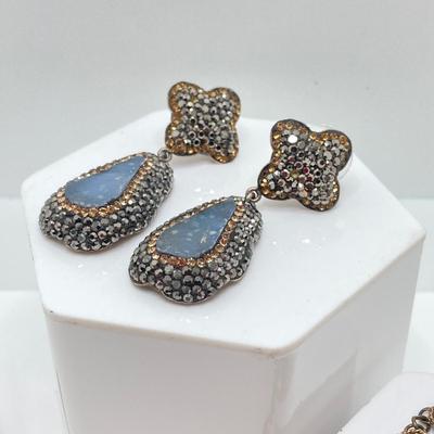 LOT 212: Vintage Sterling Jewelry Collection - Filigree Bracelet and Earrings