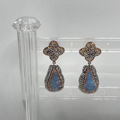 LOT 212: Vintage Sterling Jewelry Collection - Filigree Bracelet and Earrings