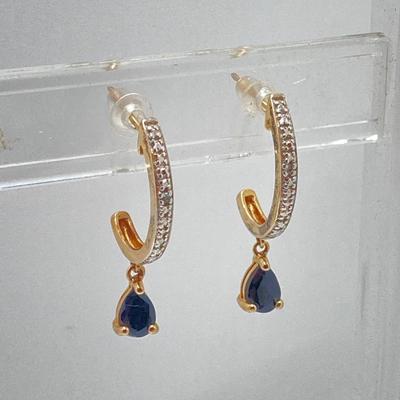 LOT 212: Vintage Sterling Jewelry Collection - Filigree Bracelet and Earrings