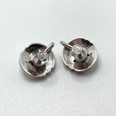 LOT 213: Sterling Silver Bracelet and Earrings Set - TW 29.72g