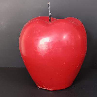 LOT 221: Collection of Picture Frames, Large Apple Candle & Tom Clark Studios 'Holly' Gnome