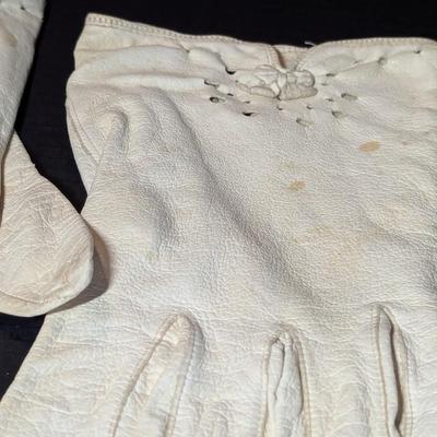 Vintage White Gloves Scarf & Hair Pins
